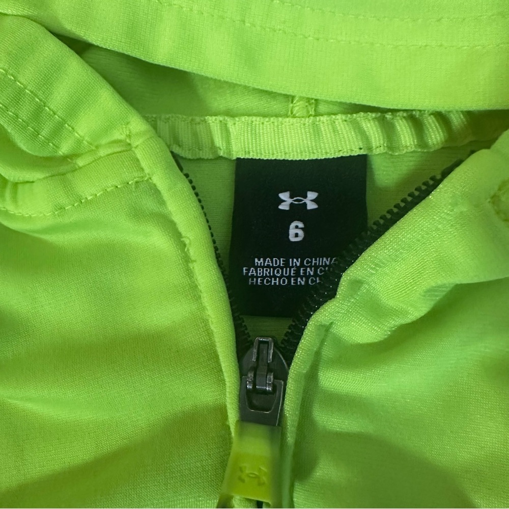 Under Armour Bright Green/Black 2pc set - Zip up Jacket and Joggers Kids size 6 - Picture 2 of 12